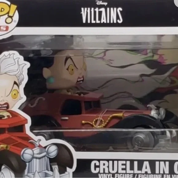 Funko rides 61 Disney Villains
-Cruella in Car (HT Esclusive ) - Picture 3 of 9